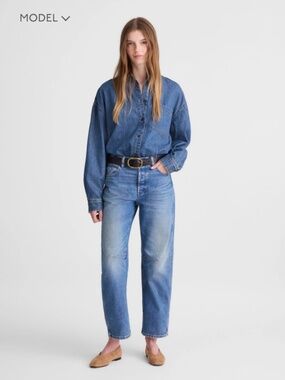 Madewell Darted Barrel-Leg Jean in Retro Bright wash